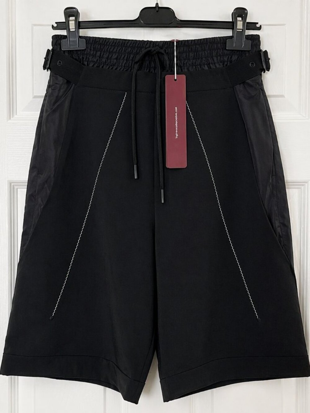 NWT Black Mid-rise Summer Shorts Size 4 EU 36 HIGH Tech by Claire Campbell